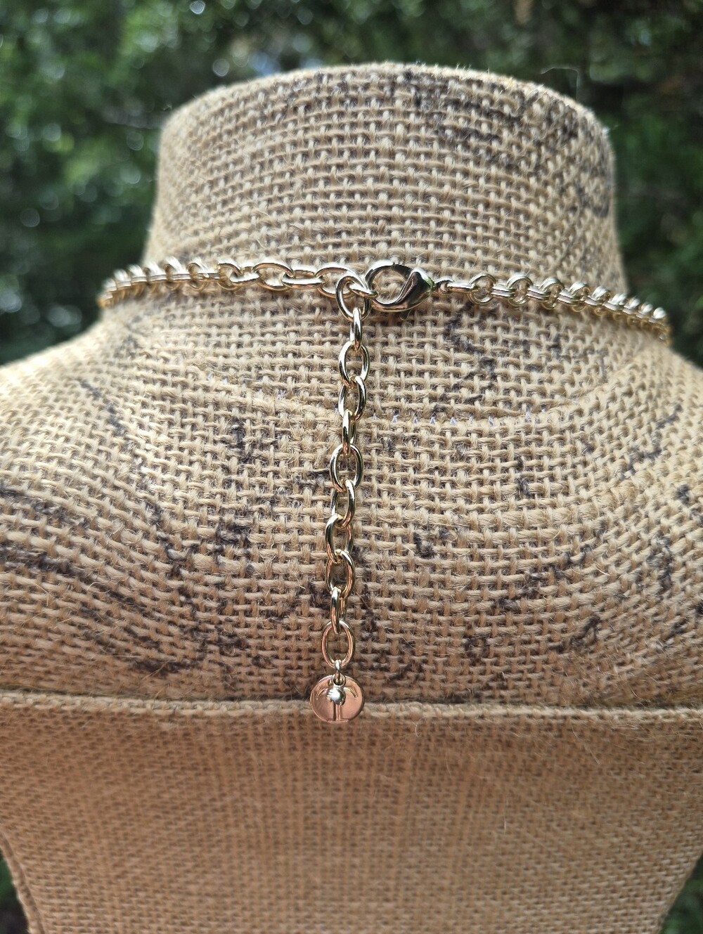 Talbots Rhinestone Bright Pink Bubble Statement Gold Necklace Adjustable To 23" - Picture 4 of 4